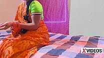 Hot neighbour bhabhi in saree dirty talk and fucked with hard blowjob